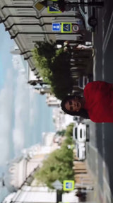 שמלת סקרלט אדומה